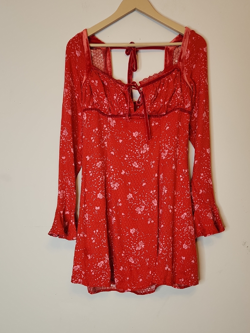FREE PEOPLE Tess Mini Dress Red Floral Pop Combo, size S - Picture 3 of 16